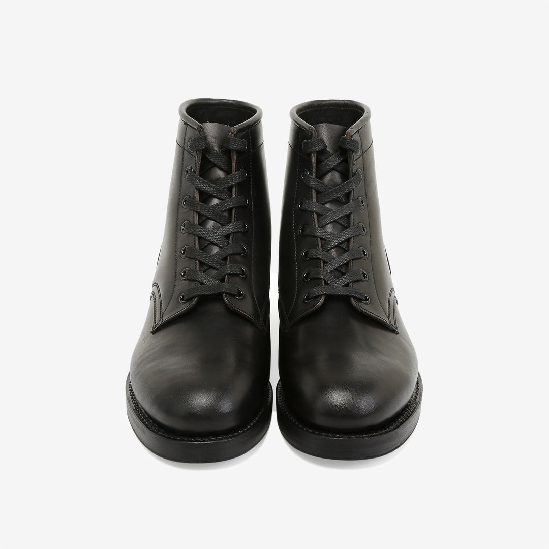Moto Lot 1020 service boots Italian horsebutt leather black front view 2