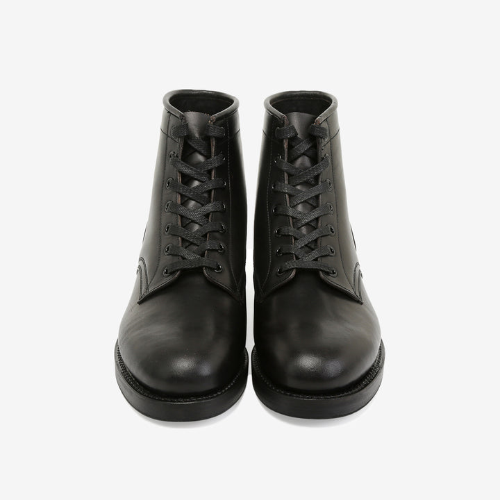 Moto Lot 1020 service boots Italian horsebutt leather black front view 2