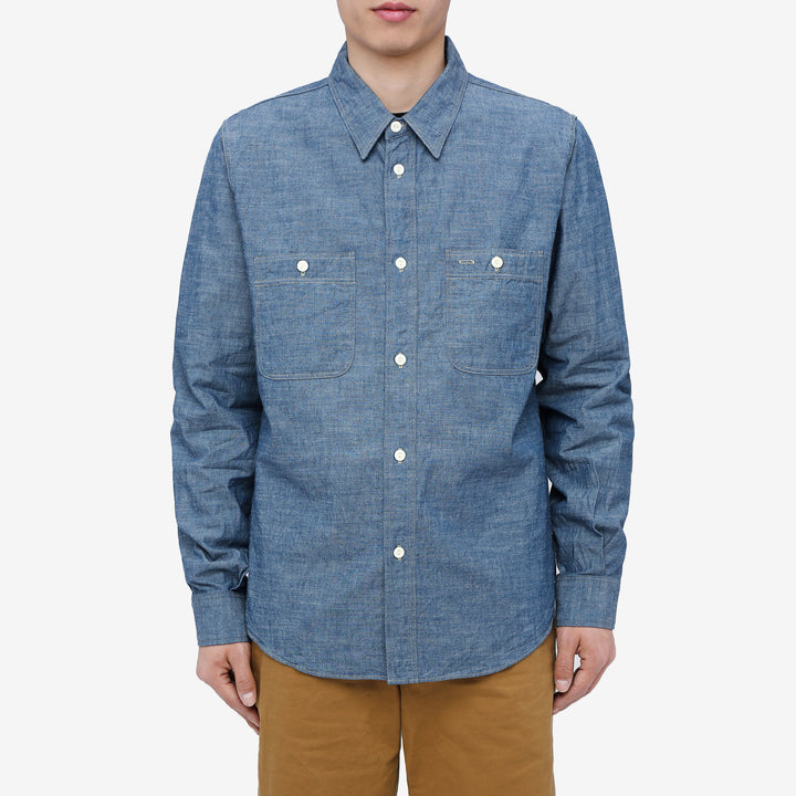 Deluxeware 7623 7oz selvedge chambray work shirt light indigo wear image front
