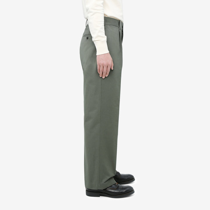 WASEW WSW-25A-010 Vat-Dyed Chino One-Tuck Trousers in wide straight fit, made in Japan wear image side
