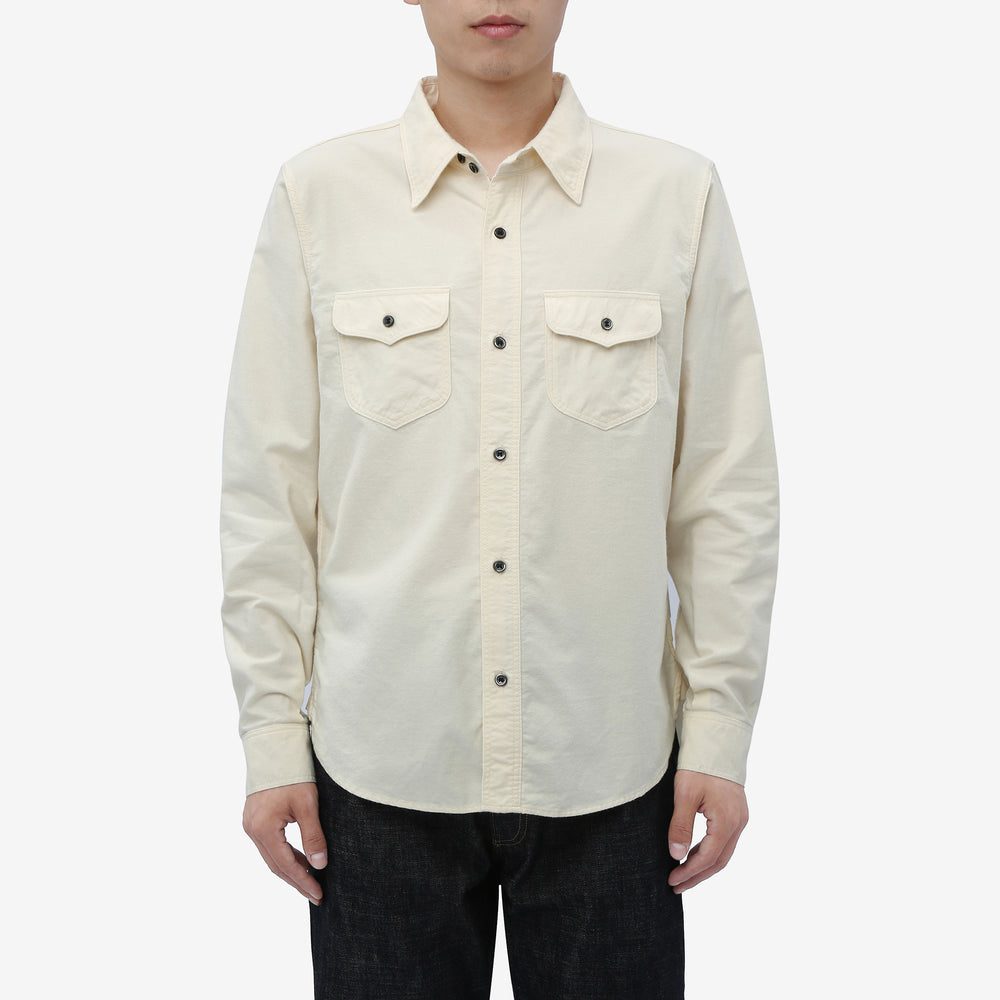 DALEE’S & CO. BF.49 Lightweight Flannel Shirt in Natural – Model Front View