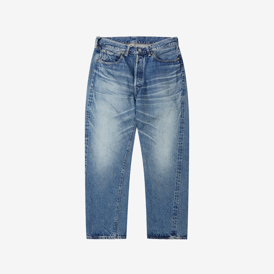 Warehouse 1101 2nd hand selvedge denim jeans vintage wash light indigo straight fit made in Japan front view