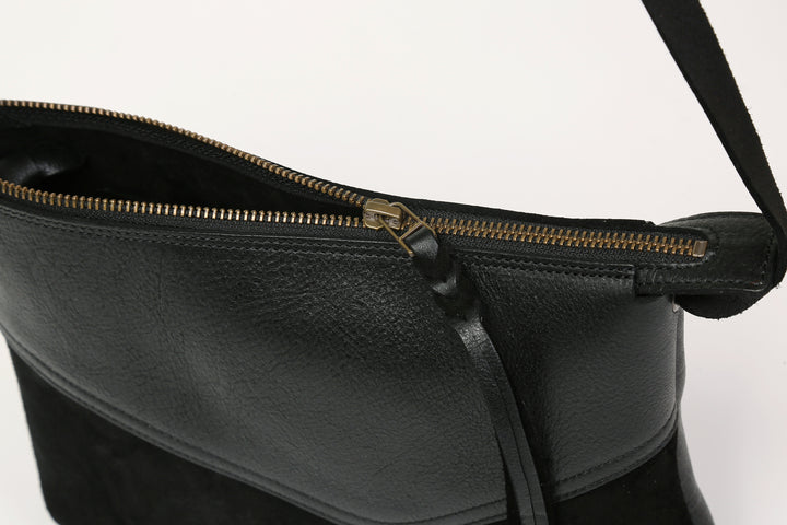 MOTO BAG75 Black Kudu Leather Sacoche – Brass Zip Closure Detail