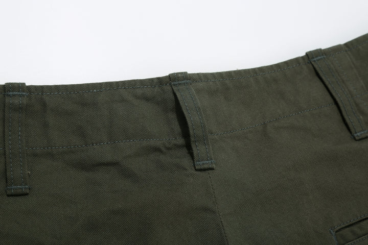 Deluxeware 946A MIL-SPEC ’46 Chino Trousers in Army Green – Back Waistband and Belt Loop Detail