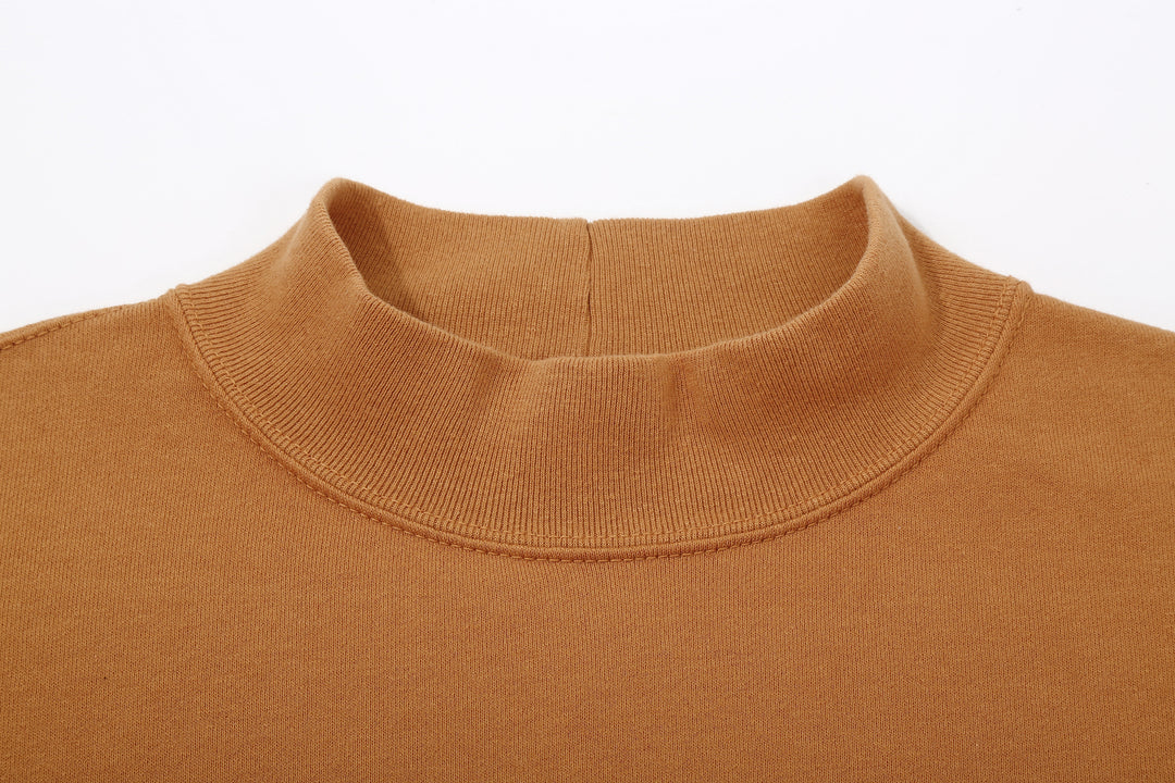 Deluxeware M300 “Azuma-Knit” Lightweight Mock Neck Sweatshirt Made in Japan Mock Neck Close Up