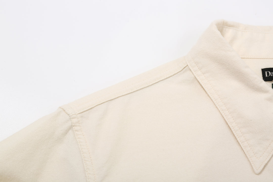 DALEE’S & CO. BF.49 Lightweight Flannel Shirt in Natural – Shoulder Seam Detail