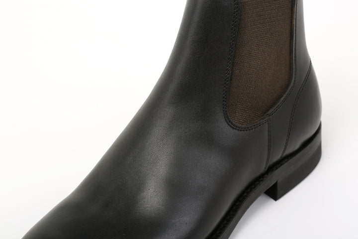 Moto Chelsea boots black horsebutt leather handmade Japan close up