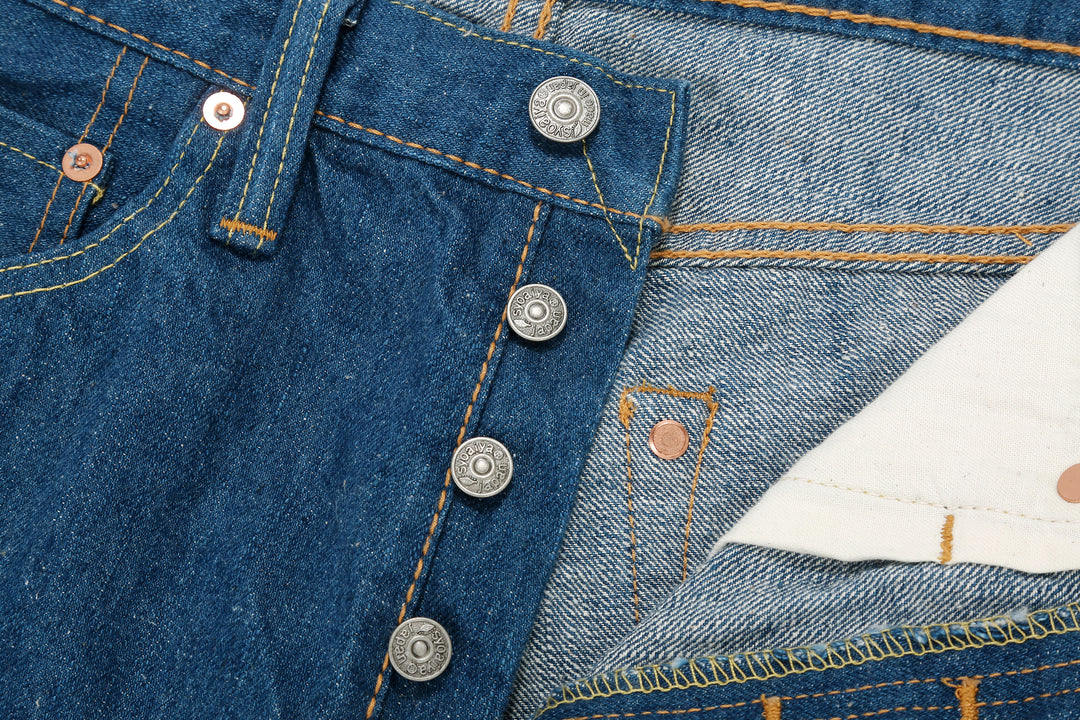 Pure Blue Japan GRE-003 greencast indigo selvedge denim regular straight jeans Made in Japan buttons close up