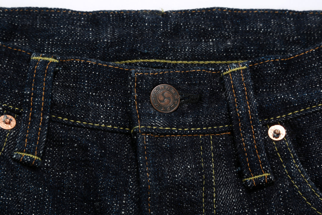 Samurai Jeans S211XX17oz SDS Murasame 17oz selvedge denim relaxed tapered fit button close up