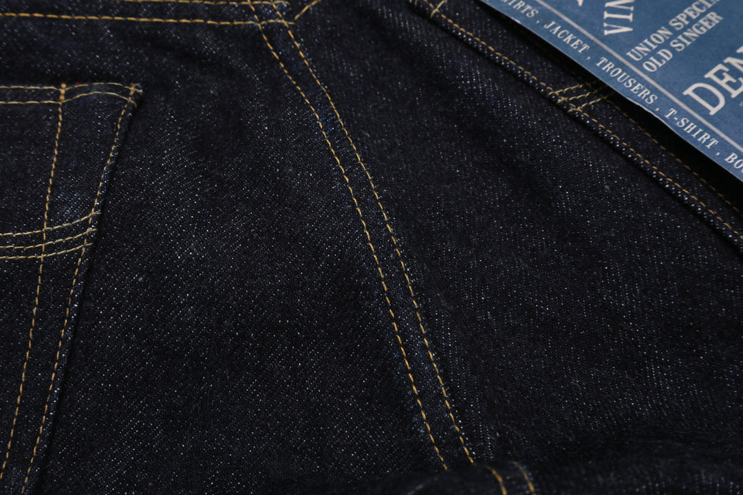 Deluxeware DX7022 22oz Selvedge Denim Jeans – Stitching Detail