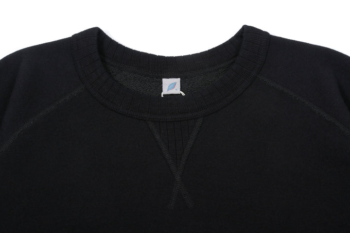 Pure Blue Japan 5409-IDBK Indigo Sweatshirt Black Overdye – Ribbed V-Gusset and Neck Label Close-Up