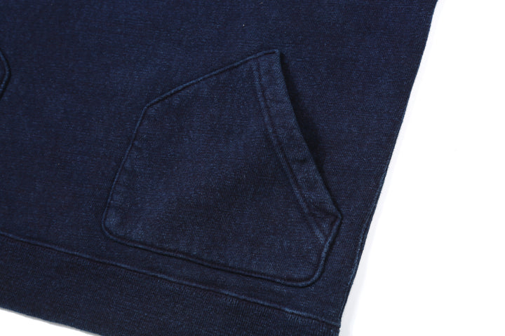 UES 742451 indigo loopwheel crewneck sweatshirt with pocket made in Japan slub cotton pocket close up