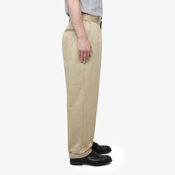Attractions Wearmasters Lot.720 Giza Cotton Twill Heritage Trousers Beige – Model Side View