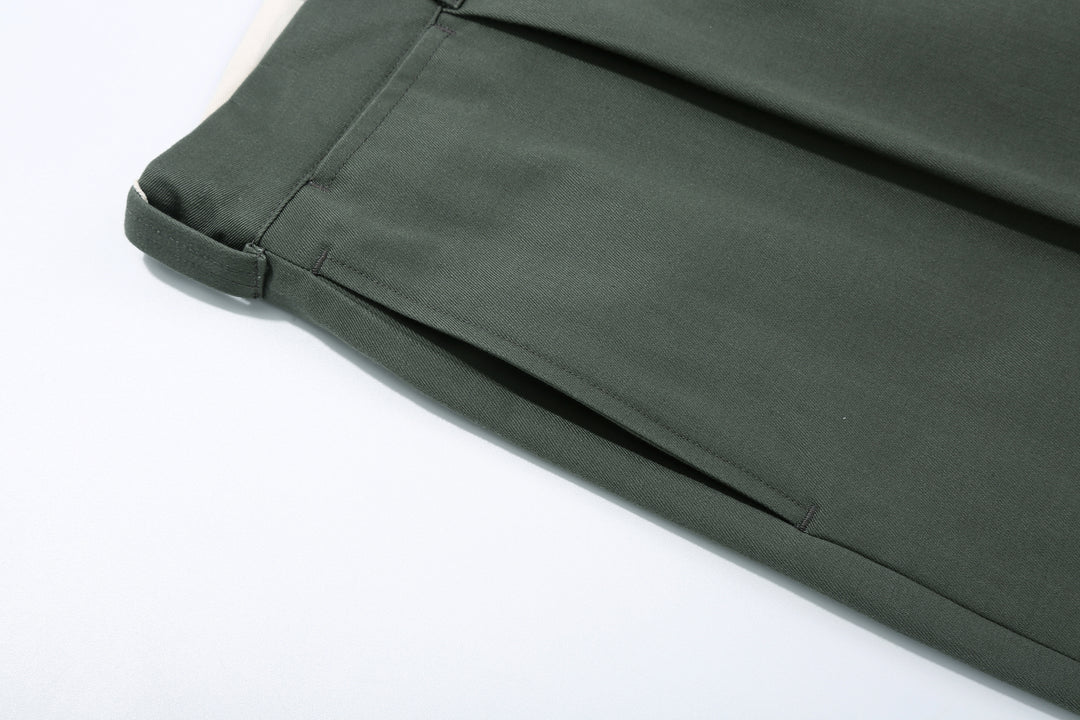 WASEW WSW-25A-010 Vat-Dyed Chino One-Tuck Trousers in wide straight fit, made in Japan right pocket
