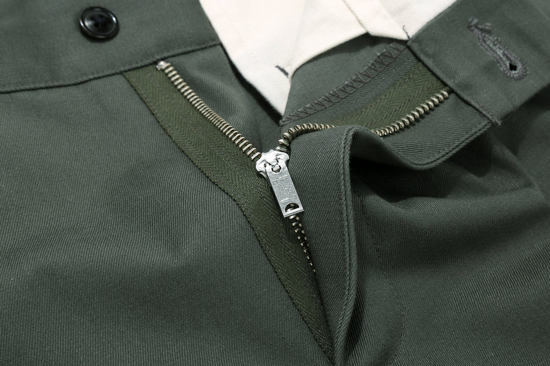 WASEW WSW-25A-010 Vat-Dyed Chino One-Tuck Trousers in wide straight fit, made in Japan zipper close up