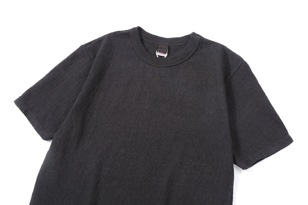 UES 652321 No.8 Slub Yarn Heavyweight T-Shirt – Black Angled View