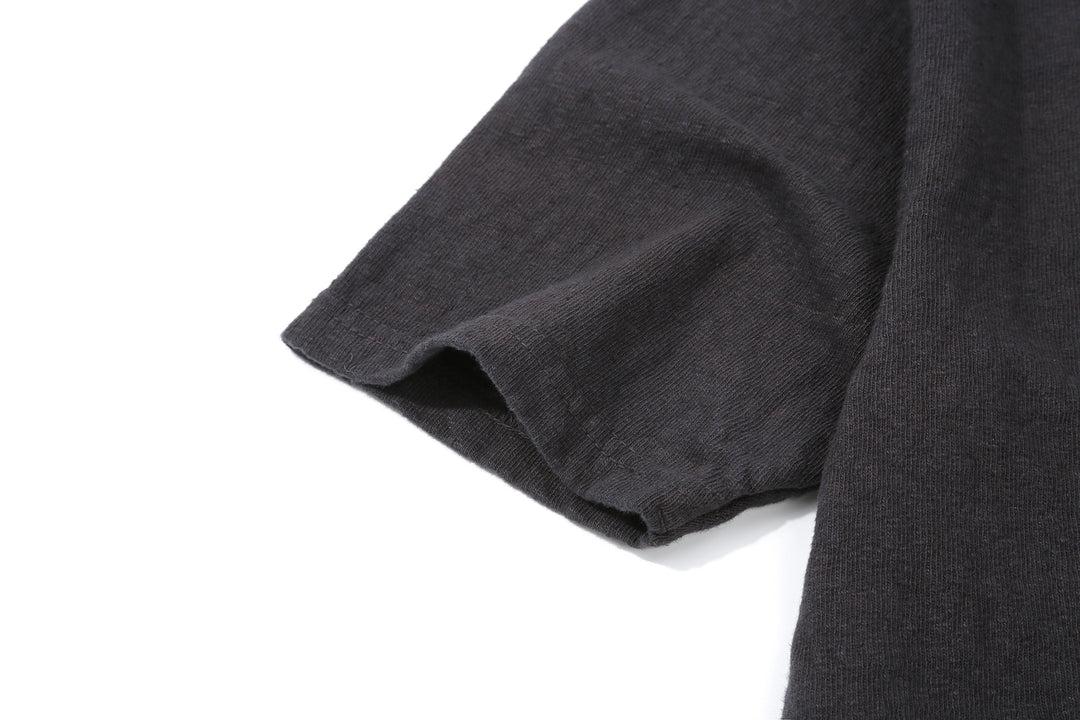 UES 652321 No.8 Slub Yarn Heavyweight T-Shirt – Black Sleeve Detail