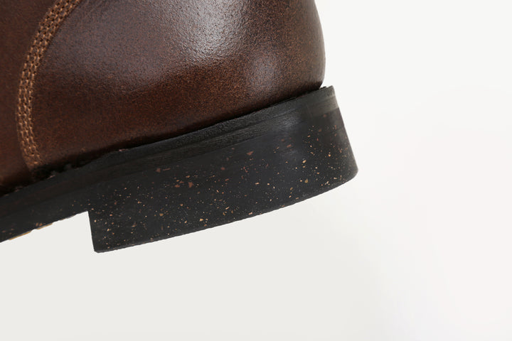 Skoob Infantry Service Boots Horween waxed flesh leather close up