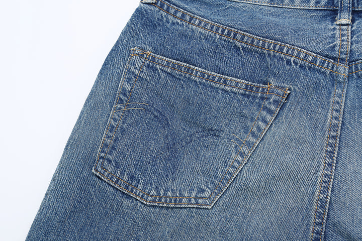 Warehouse 1101 2nd hand selvedge denim jeans vintage wash light indigo straight fit made in Japan back pocket