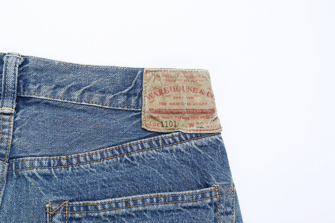 Warehouse 1101 2nd hand selvedge denim jeans vintage wash light indigo straight fit made in Japan patch