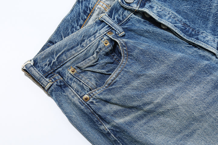 Warehouse 1101 2nd hand selvedge denim jeans vintage wash light indigo straight fit made in Japan right pocket