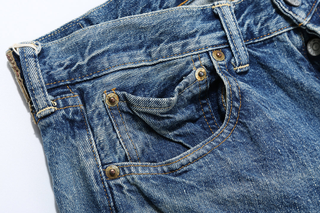 Warehouse 1101 2nd hand selvedge denim jeans vintage wash light indigo straight fit made in Japan rivets detail