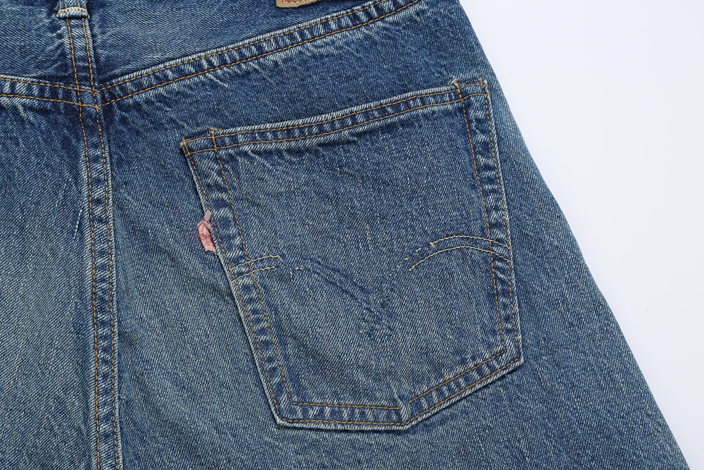 Warehouse 1105 2nd hand selvedge denim jeans vintage wash light indigo tapered fit made in Japan back pocket