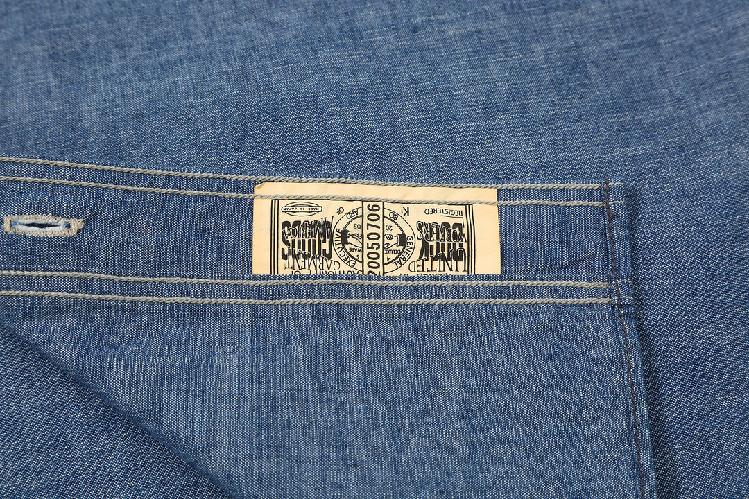 Deluxeware 7623 7oz selvedge chambray work shirt light indigo detail