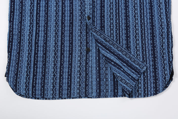 Samurai Jeans SSS25-SKSW Natural Indigo Sashiko Stripe Work Shirt - Lower Front and Curved Hem Detail