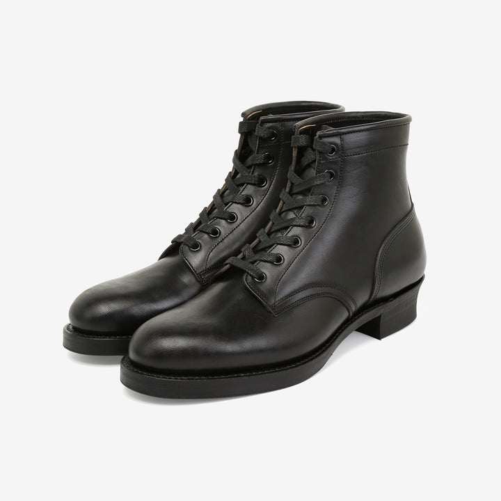 Moto Lot 1020 service boots Italian horsebutt leather black front view